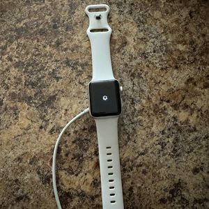Apple Watch Series 3 38mm Aluminum